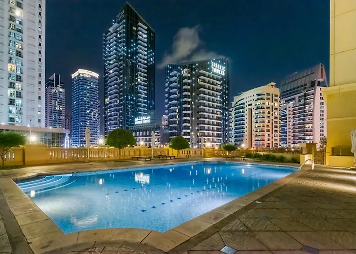 Modern Design 1 Bedroom Apartment, Pool Access