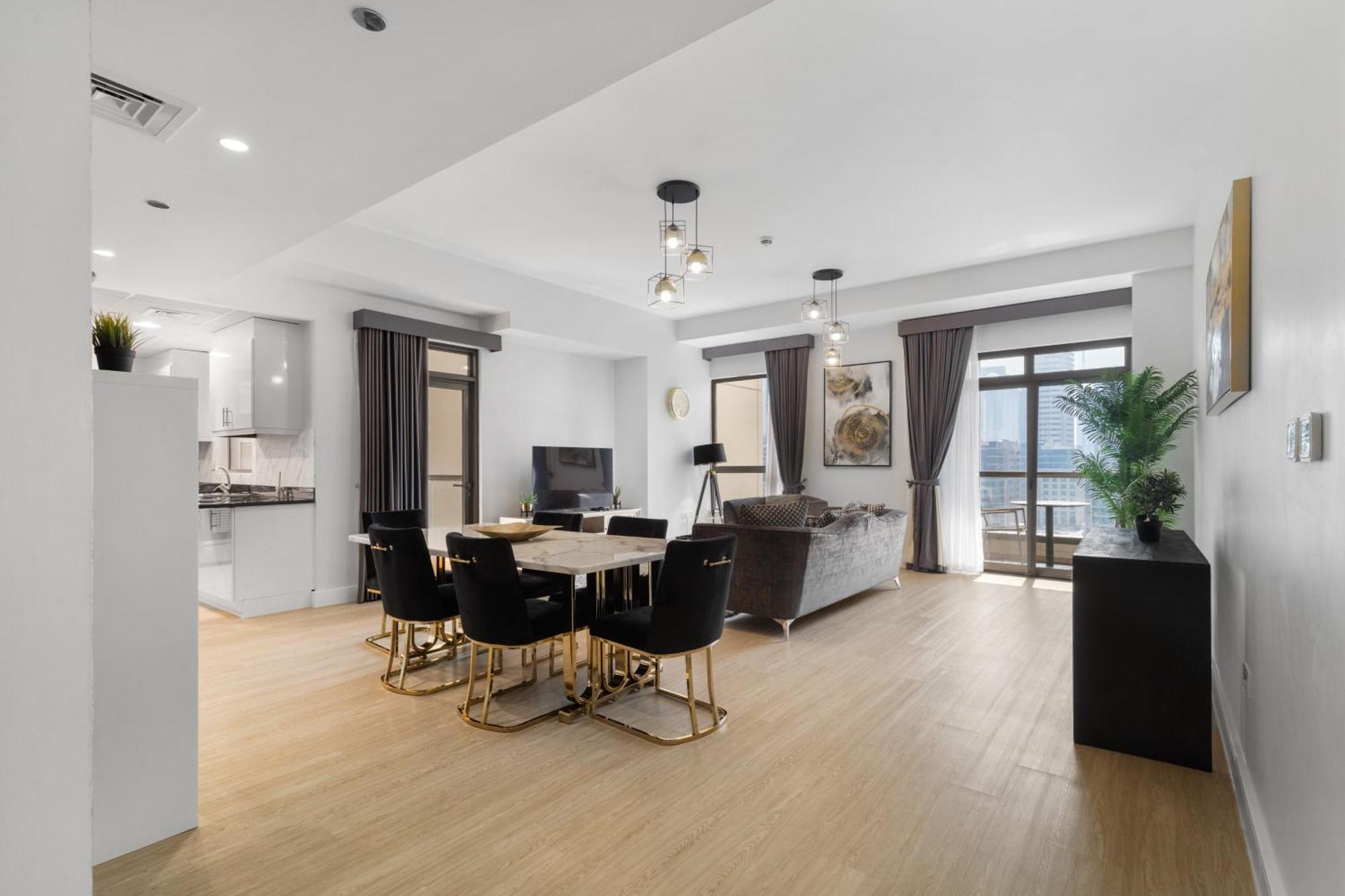 Modern Design 1 Bedroom Apartment, Pool Access Apartment *