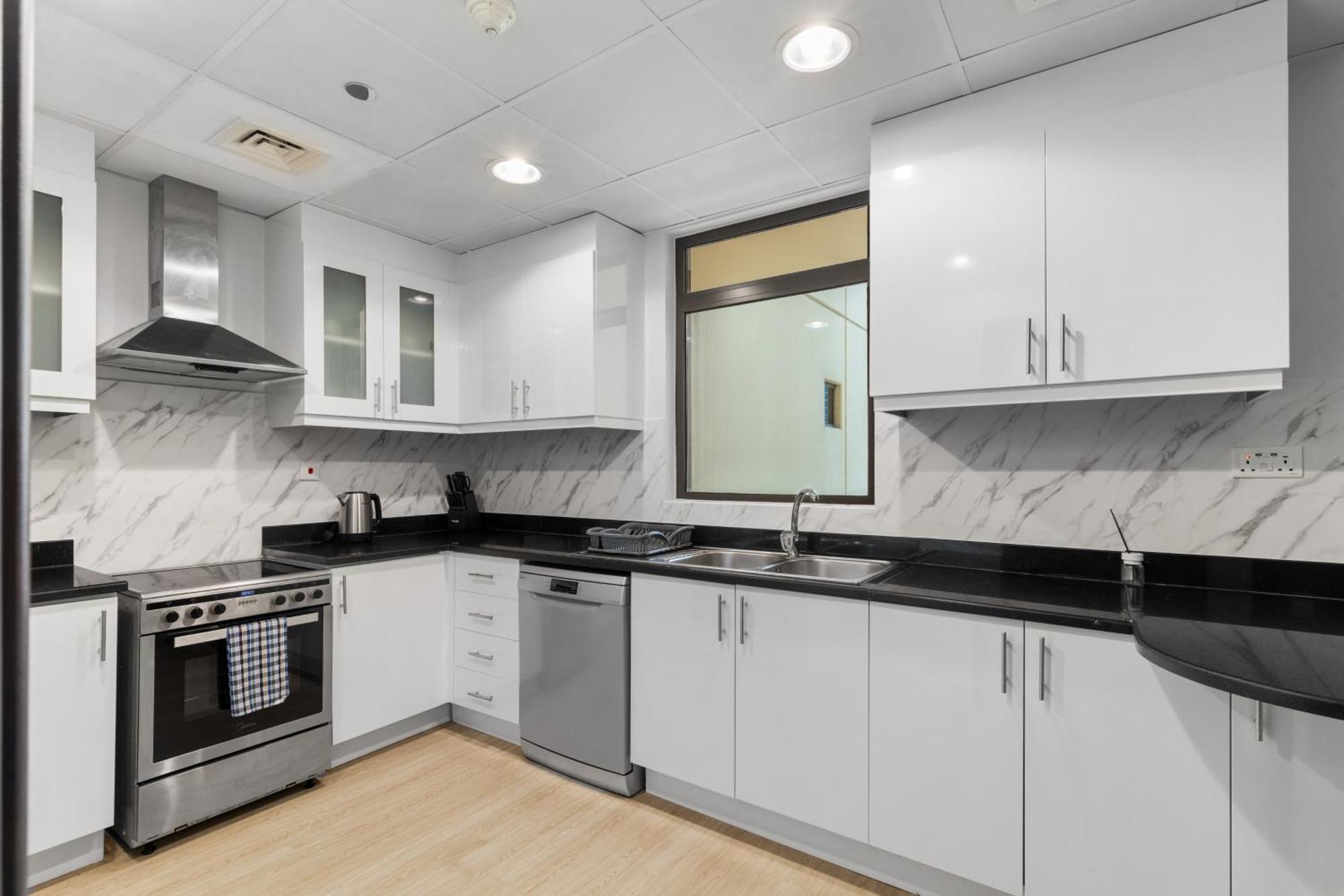 Modern Design 1 Bedroom Apartment, Pool Access Apartment Dubai