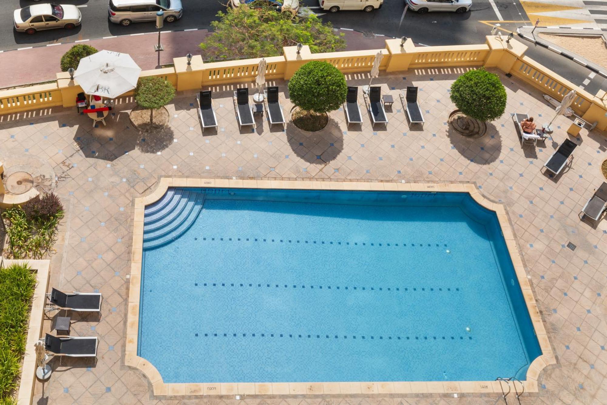 Modern Design 1 Bedroom Apartment, Pool Access Apartment *